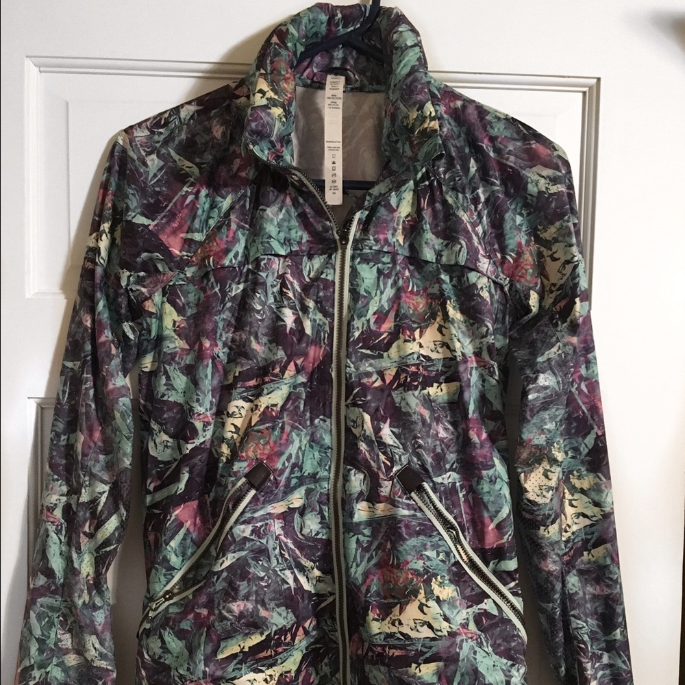 Lululemon Size 2 Windbreaker